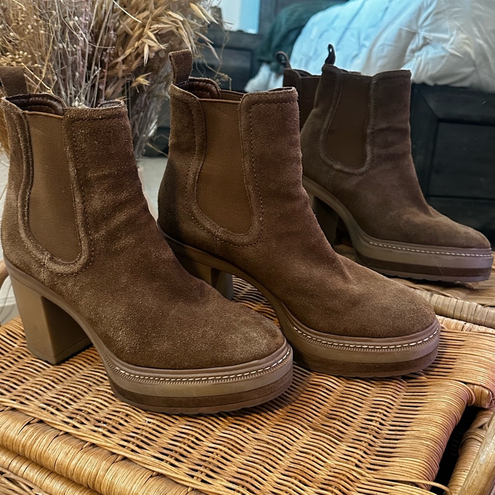 Steve Madden Brown Ankle Boots